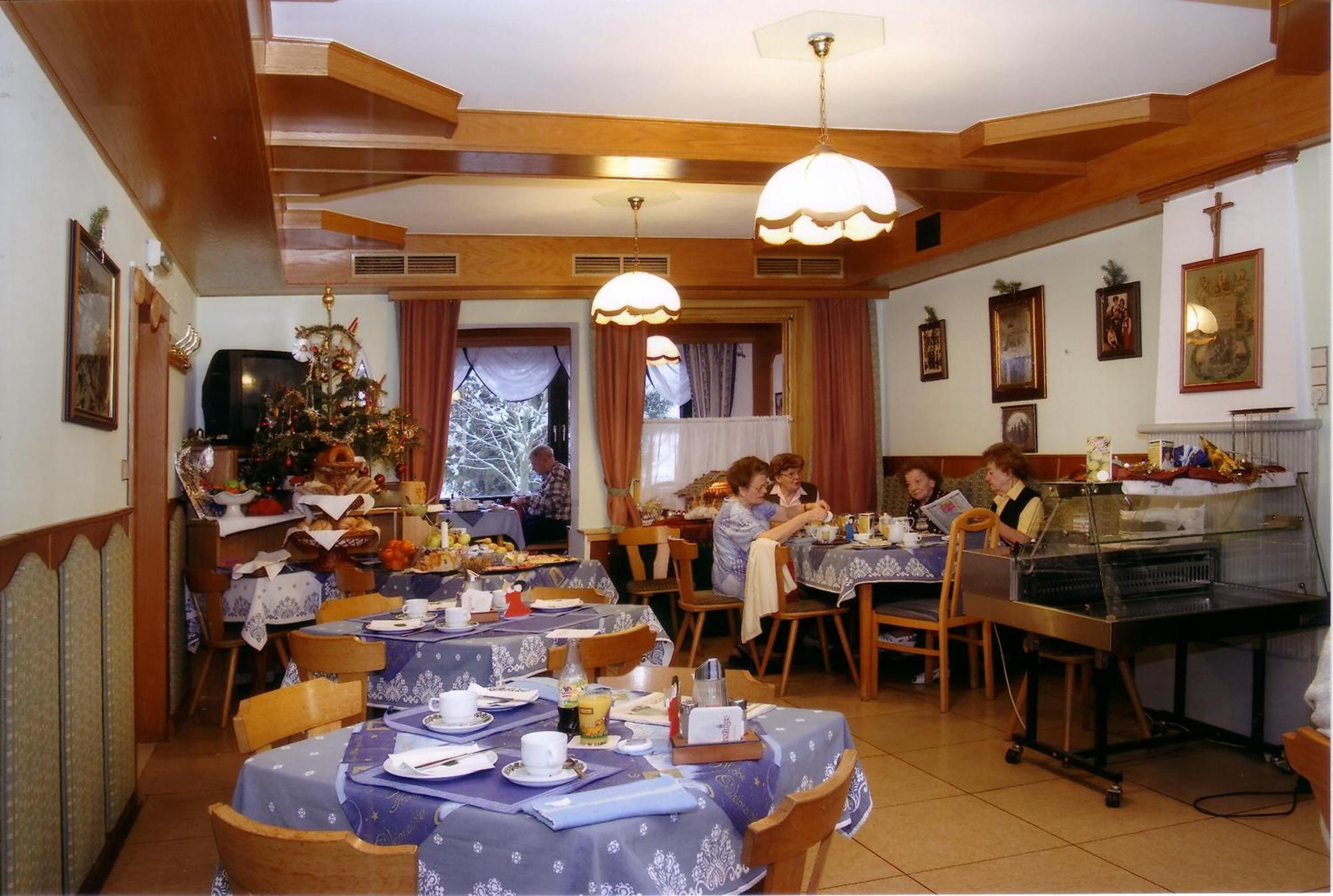 Gasthof Pension St. Wolfgang Kirchberg am Wechsel Exteriér fotografie